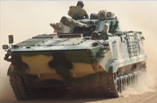 到处出没的解放军装甲车